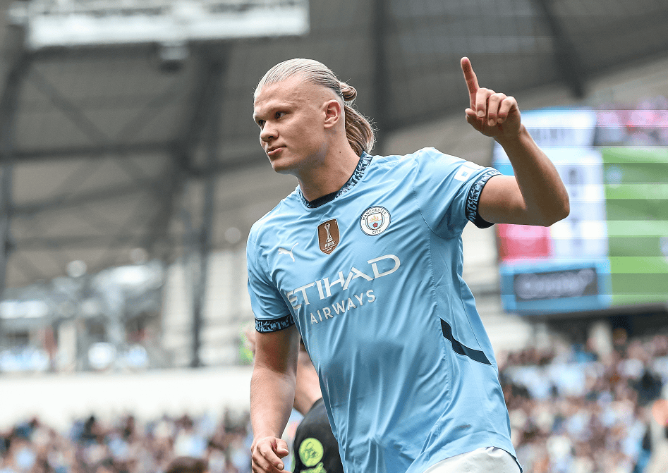 足坛一夜动态!利物浦绝杀升班马,曼城3-0曼联,巴萨造6-0惨案